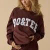 Sudadera oversize de cuello redondo en color caoba