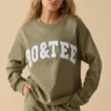 Sudadera oversize de cuello redondo en verde oliva suave
