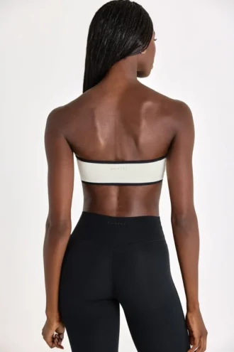 Sujetador deportivo bandeau Soft Active en color marfil
