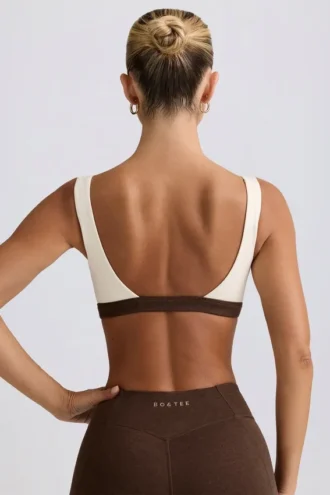 Sujetador deportivo con contraste en jaspe pecan