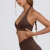 Sujetador deportivo de jersey cepillado con cuello en V en color nueces jaspeado