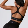 Sujetador deportivo Define Luxe con aberturas en negro