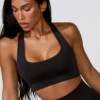 Sujetador deportivo Define Luxe con aberturas en negro