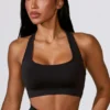 Sujetador deportivo Define Luxe con aberturas en negro