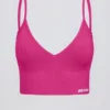 Sujetador deportivo Define Luxe con cuello en V en color Berry