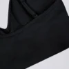 Sujetador deportivo Define Luxe con cuello en V en negro