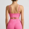 Sujetador deportivo Define Luxe con cuello en V en rosa intenso