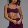 Sujetador deportivo Define Luxe Multiway con espalda abierta en color Grape
