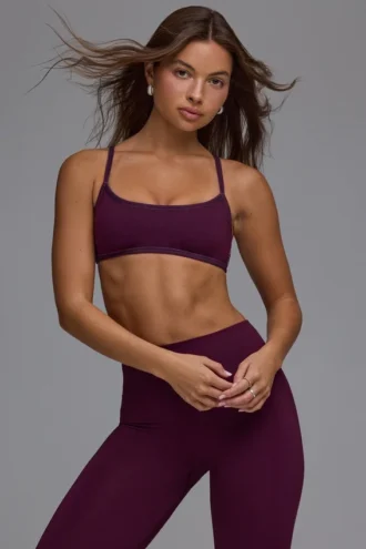 Sujetador deportivo Define Luxe Multiway con espalda abierta en color Grape