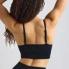 Sujetador deportivo sin costuras Super Sculpt con cuello redondo en negro
