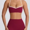 Sujetador deportivo Soft Active con cuello corazón en color burdeos