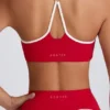 Sujetador deportivo Soft Active con cuello corazón en rojo intenso
