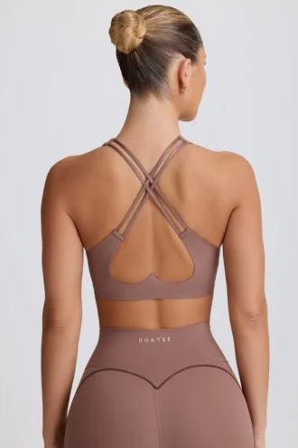 Sujetador deportivo Soft Active con cuello en V en color Mocha