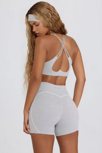 Sujetador deportivo Soft Active con cuello en V en gris