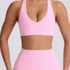 Sujetador deportivo Soft Active con cuello en V en rosa bebé