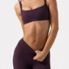 Sujetador deportivo Soft Active con detalles de costuras en color ciruela