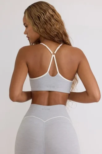 Sujetador deportivo Soft Active con escote corazón en gris