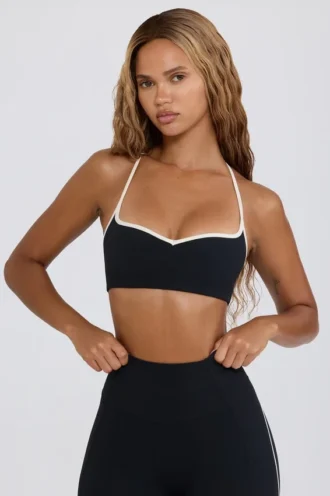Sujetador deportivo Soft Active con escote corazón en negro
