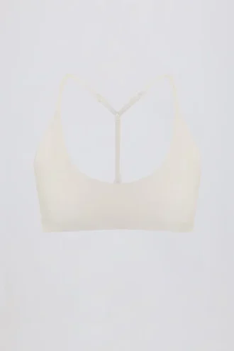 Sujetador deportivo Soft Active con espalda nadadora en color crema