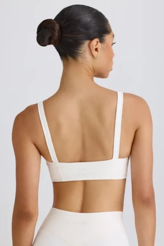 Sujetador deportivo Soft Active con ribete en contraste en blanco