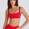 Sujetador deportivo Soft Active con ribete en contraste en rojo fresa