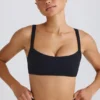 Sujetador deportivo Soft Active con ribetes en contraste en negro