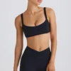 Sujetador deportivo Soft Active con ribetes en contraste en negro