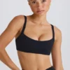 Sujetador deportivo Soft Active con ribetes en contraste en negro