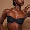 Sujetador sin tirantes de malla suave Intimates en negro