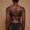 Bikini de tiras de malla suave Intimates en negro
