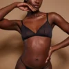 Bikini de tiras de malla suave Intimates en negro