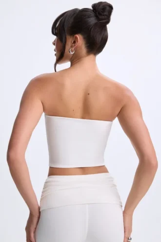 Top bandeau Edie Modal con detalle retorcido en la parte delantera, en blanco