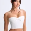 Top bandeau Edie Modal con detalle retorcido en la parte delantera, en blanco