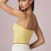 Top camisola Hania de modal con bordado inglés en amarillo limón