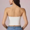 Top camisola Hania de modal con bordado inglés en blanco