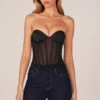 Top corsé bandeau con cordones Zoa en negro
