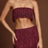 Top corto bandeau con flecos y cordones Bruma en rojo vino