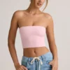 Top corto sin tirantes Verna de modal en rosa bebé