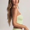 Top corto sin tirantes Verna de modal en verde salvia