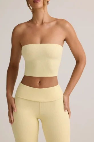 Top corto sin tirantes Verna Modal en amarillo crema