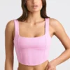 Top corto tipo corsé de jersey cepillado en rosa chicle