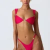 Braguitas de bikini atrevidas con adornos Volute en rosa frambuesa