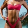 Braguitas de bikini de corte atrevido con fruncidos decorativos de Pacifico en rosa frambuesa