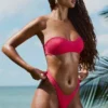 Braguitas de bikini de corte atrevido con fruncidos decorativos de Pacifico en rosa frambuesa