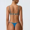 Top de bikini con aberturas y adornos de cadena Sanibel en azul océano