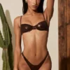 Top de bikini con aros Aluna en color bronce