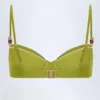 Top de bikini con aros y fruncido adornado con abalorios de Bruny en verde oliva