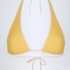 Top de bikini con cuello halter Morella en cuadros amarillos