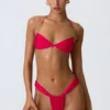 Top de bikini con cuello halter y fruncidos decorados Clearwater en rosa frambuesa