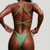 Top de bikini con tirantes y escote redondo de seersucker en verde espuma de mar